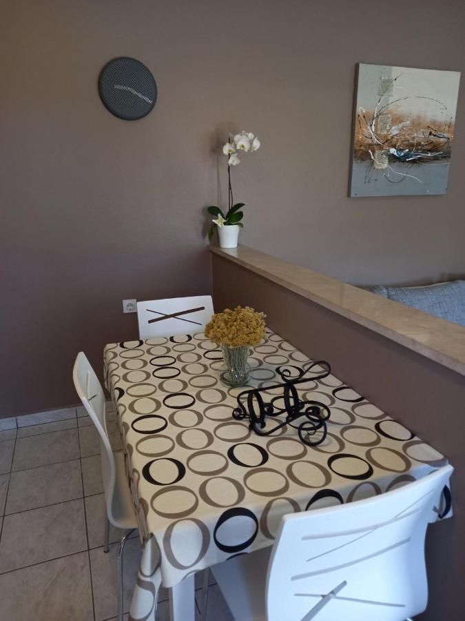 Apartman Katica Banjol Exterior foto