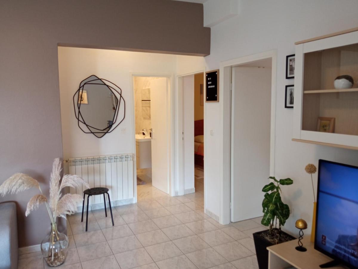 Apartman Katica Banjol Exterior foto